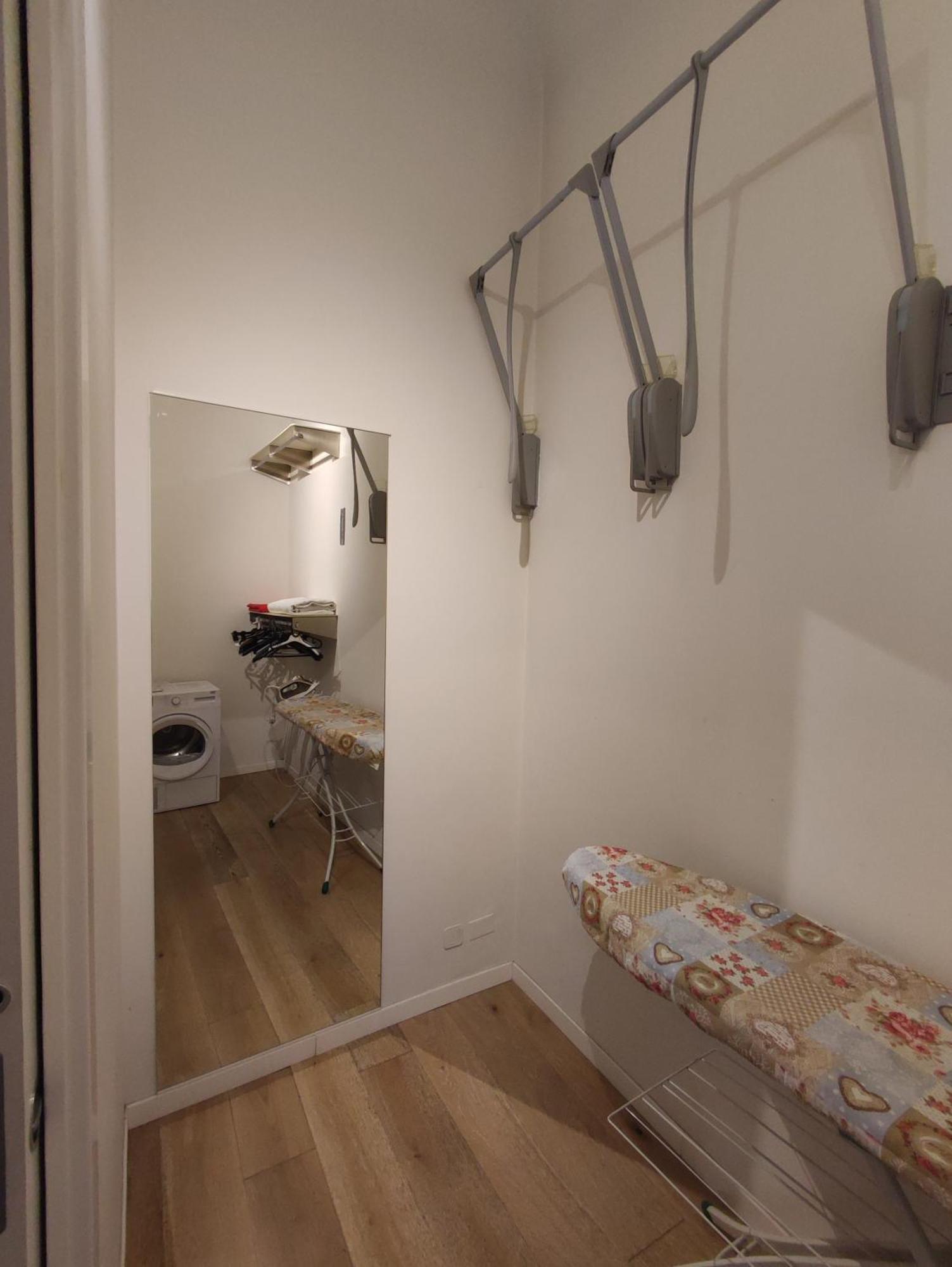Maria Holiday Homes -Vitruvio 42 Appartamenti Milan Bagian luar foto