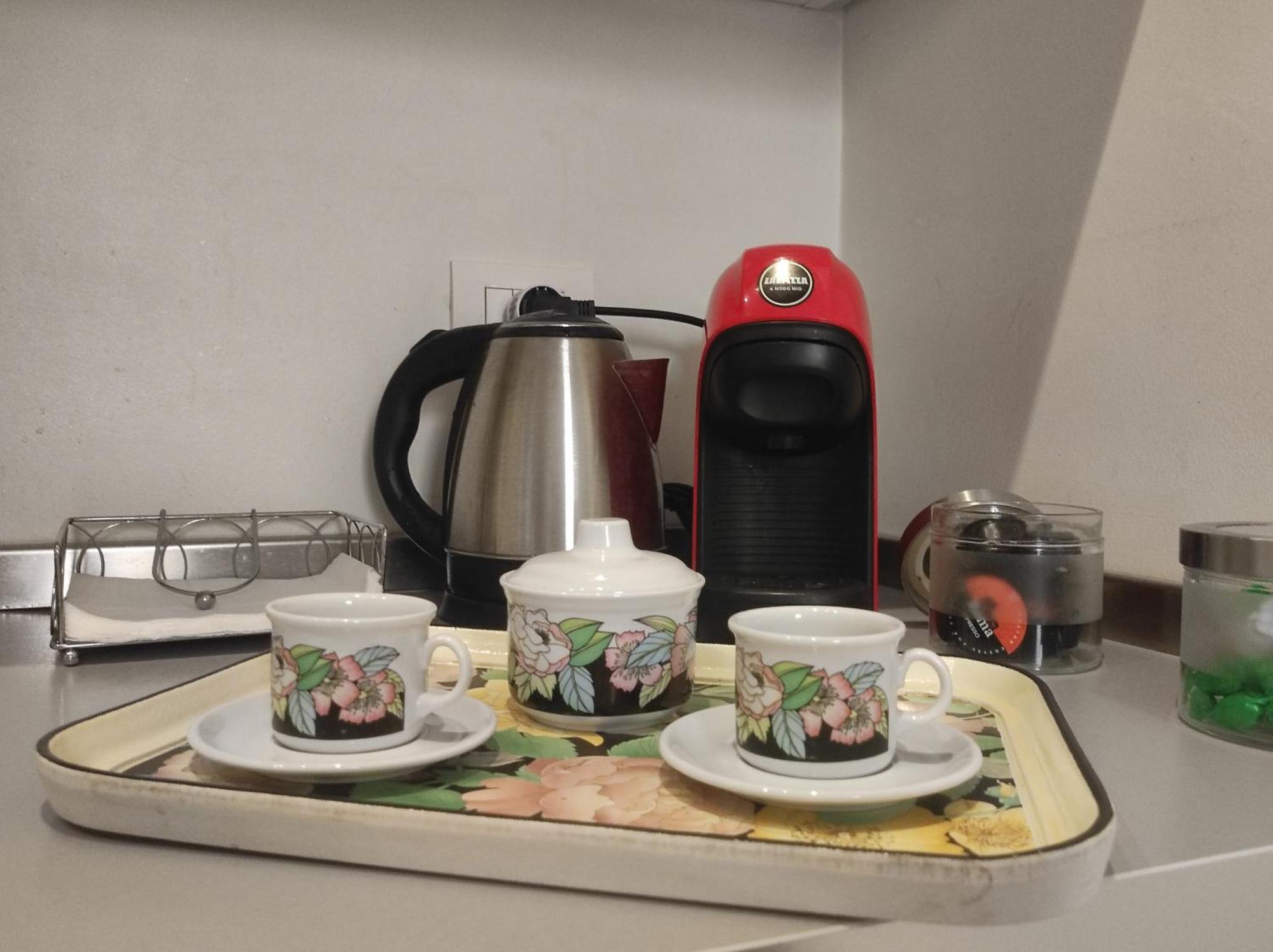 Maria Holiday Homes -Vitruvio 42 Appartamenti Milan Bagian luar foto