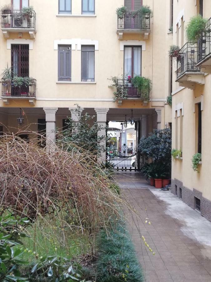 Maria Holiday Homes -Vitruvio 42 Appartamenti Milan Bagian luar foto